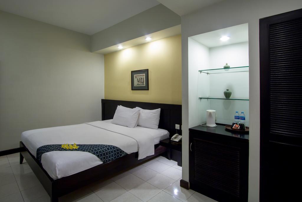 Hotel Quirin Семаранг Номер фото