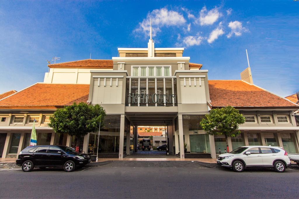 Hotel Quirin Семаранг Экстерьер фото